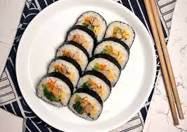 Kimbap Roll Perpaduan Sushi dan Kimchi yang Segar