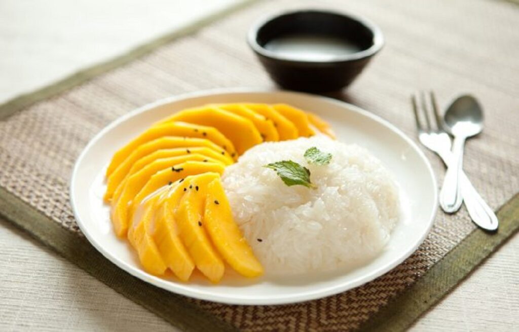 Mango Sticky Rice Kelezatan Manis Thailand yang Menggoda